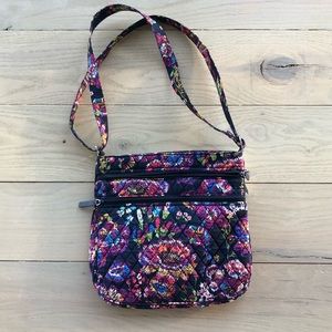 V E R A  B R A D L E Y // crossbody bag
